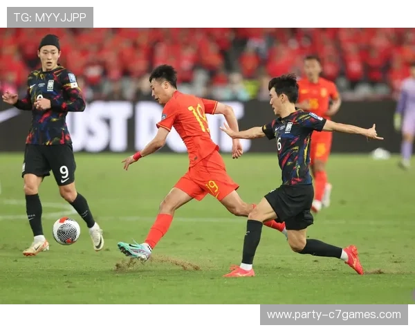 世界杯预选赛激战正酣 中国队奋力拼搏力争出线希望