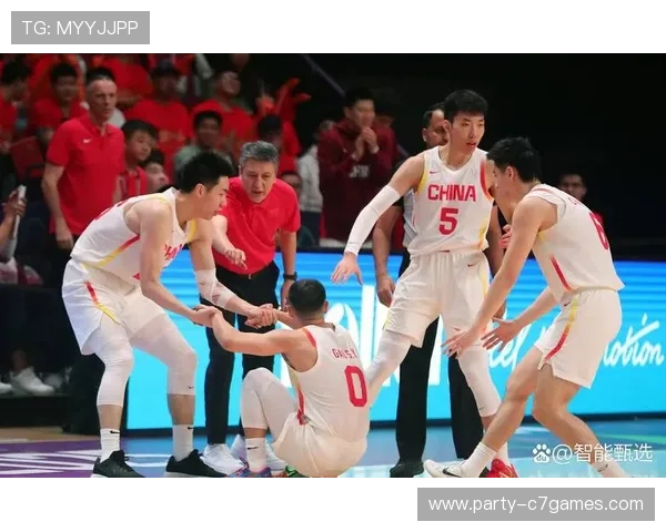 篮球世界杯精彩对决中国男篮惜败美国队晋级希望依然渺茫