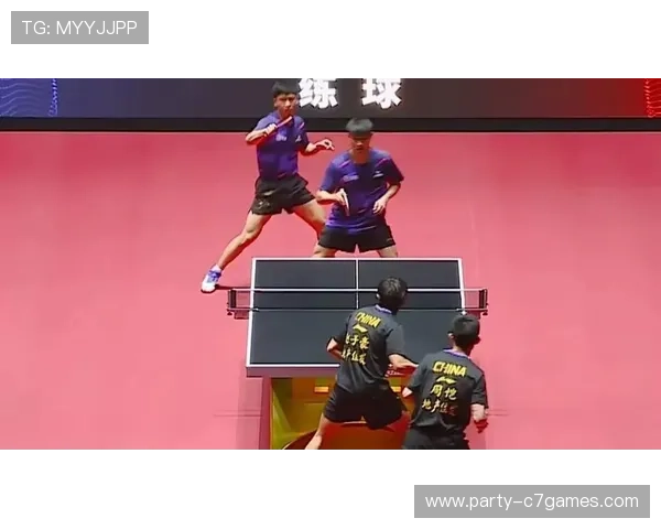 网坛焦点赛事回顾：顶尖选手激战四强赛精彩瞬间