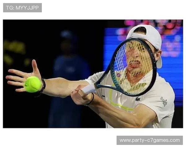 网球赛场惊现黑马逆袭巨星引发全球关注与热议